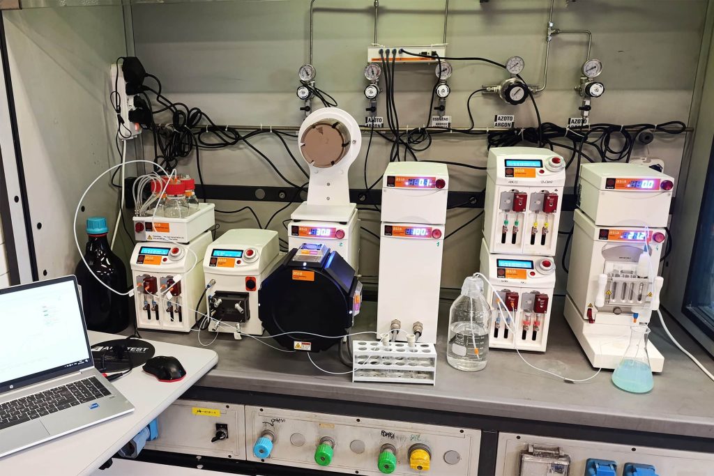 Benaglia Group's Asia Flow Chemistry System.